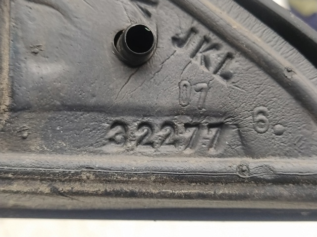 VOLVO 32277 Espejo retrovisor izquierdo  disponible España