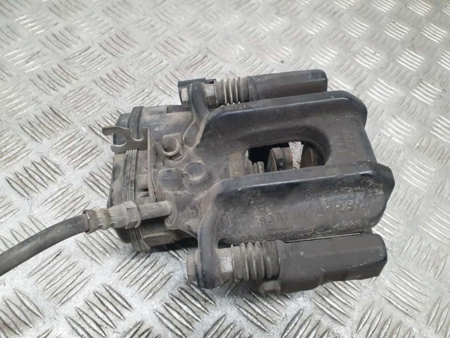 32349660 BMW