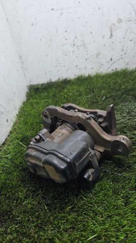 NISSAN 32353310C Pinza de freno trasera derecha comprar Barcelona