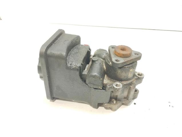 32411095155 Bomba de dirección asistida  disponible Utrera