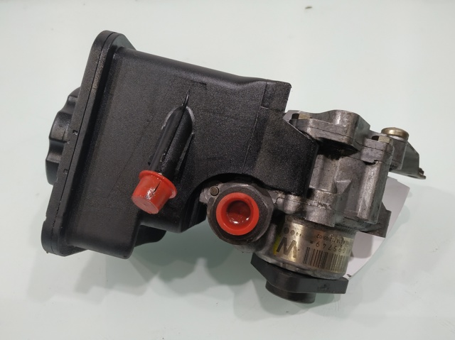 BMW 32411095749 Bomba de dirección asistida  disponible Valladolid