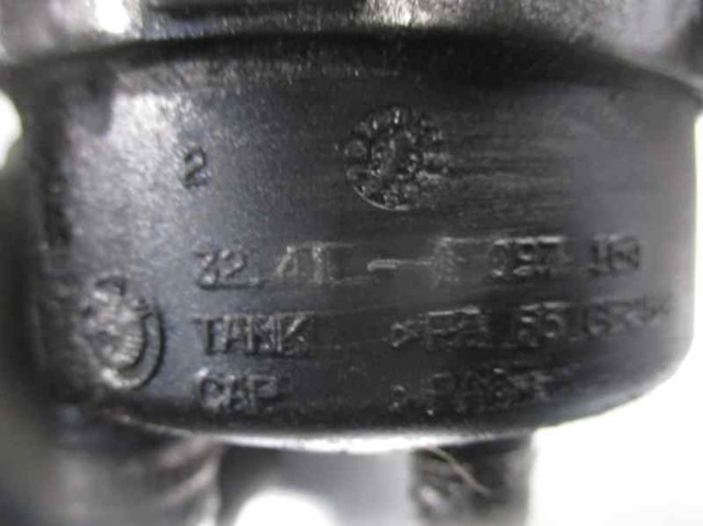 Depósito de bomba de dirección hidráulica BMW 3 E30
