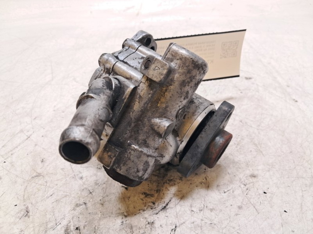 32416768155 BMW Bomba de dirección asistida  comprar en Jaén