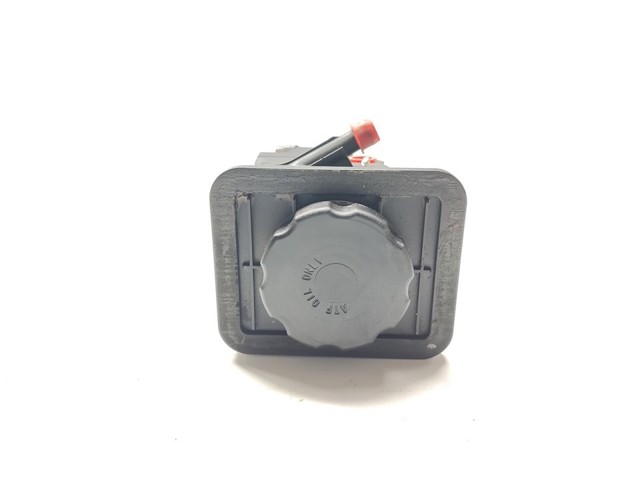 32416783431 Bomba de dirección  en stock Sabadell