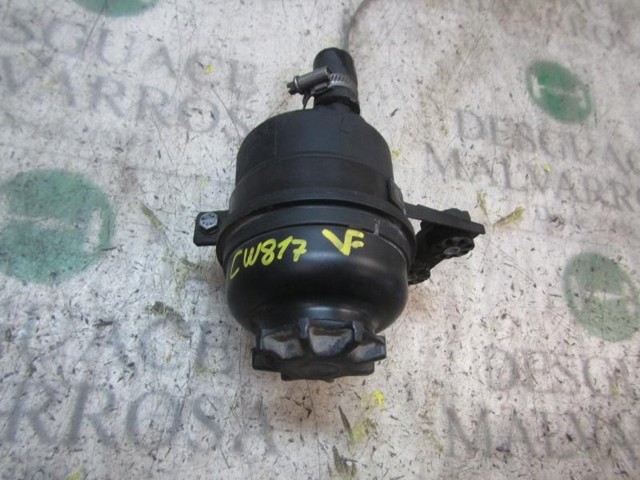 32416851217 Depósito de bomba de dirección hidráulica  en stock Castellón