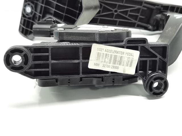 327002S000 HYUNDAI Pedal del acelerador  comprar en Lleida