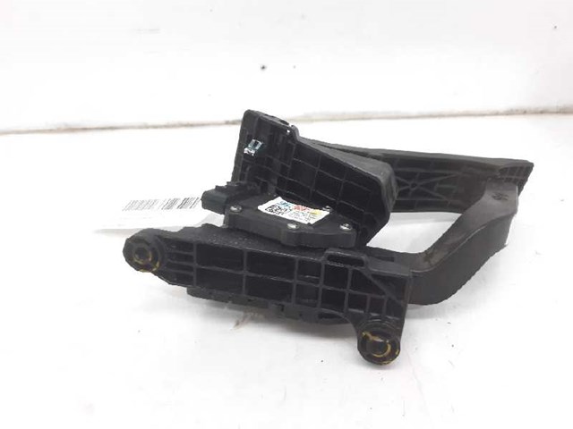 327002S000 HYUNDAI Pedal del acelerador  en stock Huelva