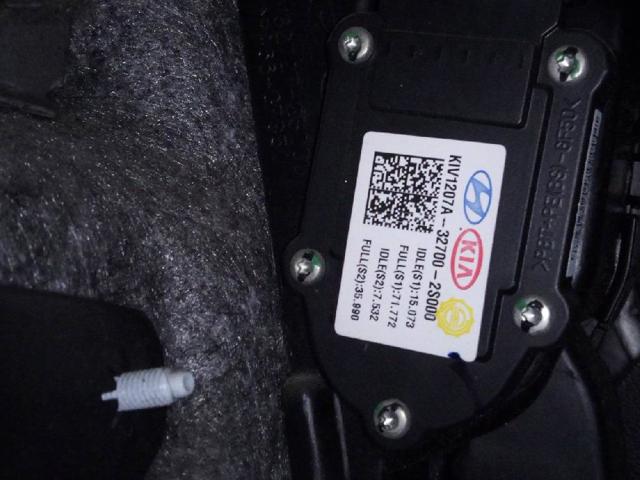 327002S000 HYUNDAI Pedal del acelerador  disponible Vigo
