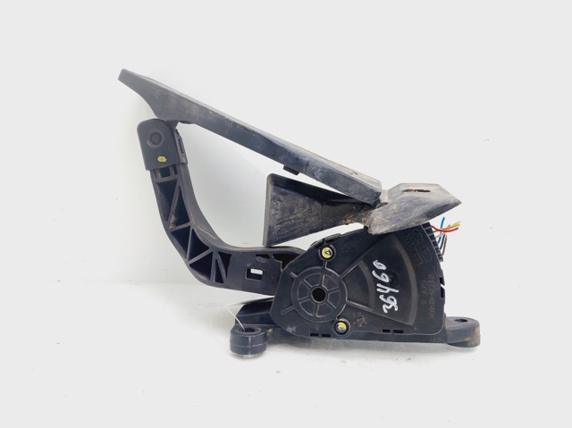 HYUNDAI 327002S000 Pedal del acelerador  disponible Valladolid