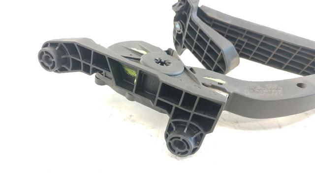 327003XXXX HYUNDAI Pedal del acelerador  disponible Ourense