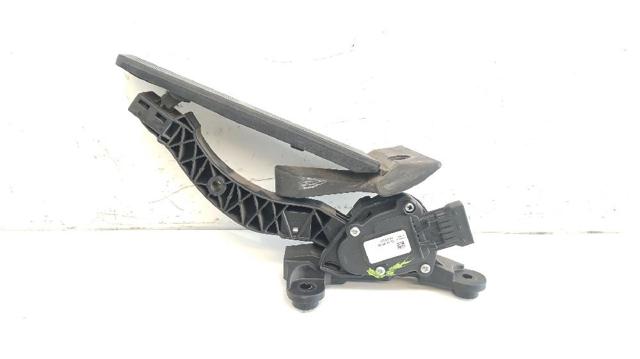 327003XXXX Pedal del acelerador  en stock Sabadell
