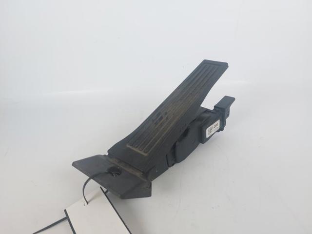 32700B1000 Pedal del acelerador comprar Girona