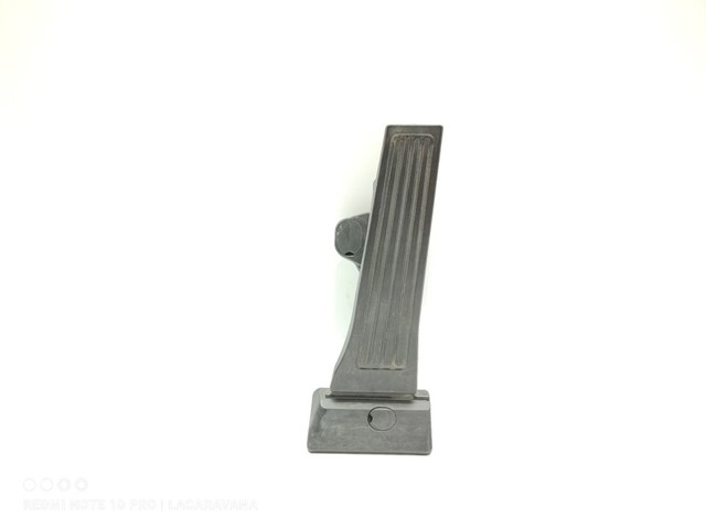 HYUNDAI 32700B1000 Pedal del acelerador  en stock Terrassa
