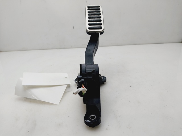 32700G4210 Pedal del acelerador  en stock Sabadell