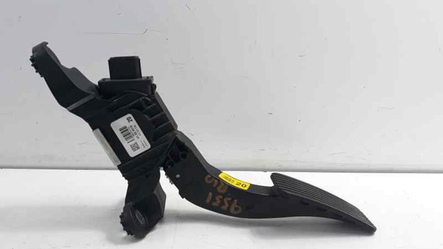 HYUNDAI 32700XXXXX Pedal del acelerador  disponible Lugo