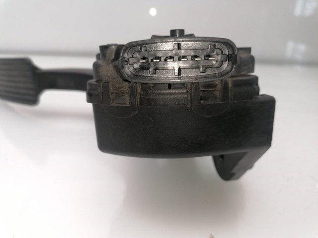 32700XXXXX HYUNDAI Pedal del acelerador  disponible Vigo