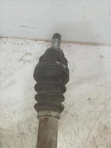 PEUGEOT 3272CQ Semieje delantero izquierdo  en stock Salamanca