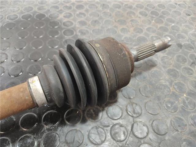 PEUGEOT 3272CQ Semieje delantero izquierdo  en stock Salamanca