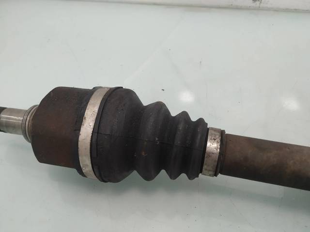 PEUGEOT 3272LT Semieje delantero izquierdo  en stock Terrassa