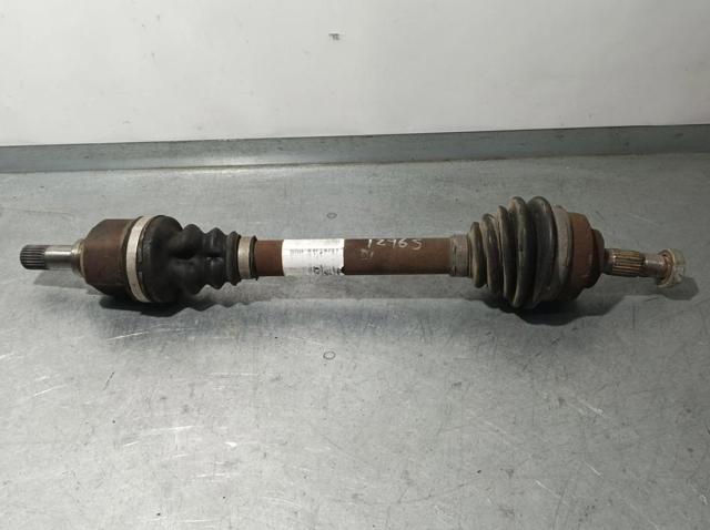 PEUGEOT 3272LW Semieje delantero izquierdo  en stock Salamanca