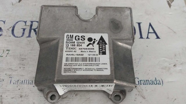 327963935 Opel