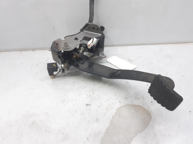 Pedal embrague KIA Sportage 3 SL