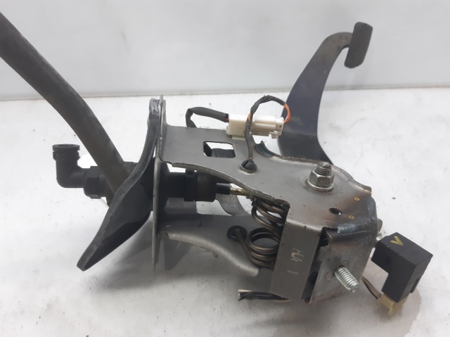 Pedal embrague KIA Sportage 3 SL