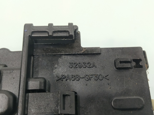 HYUNDAI 32932A Interruptor de luces en el tablero  disponible España