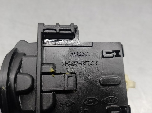 32932A HYUNDAI Interruptor de luces en el tablero comprar Bilbao