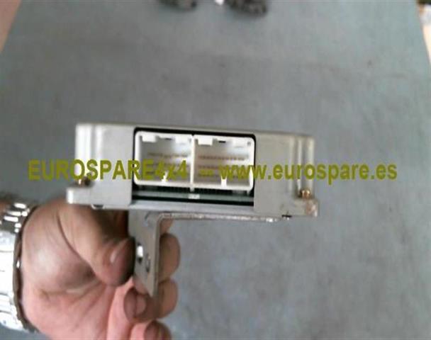 33084EA302 Módulo de control de la caja de transferencia  disponible Utrera