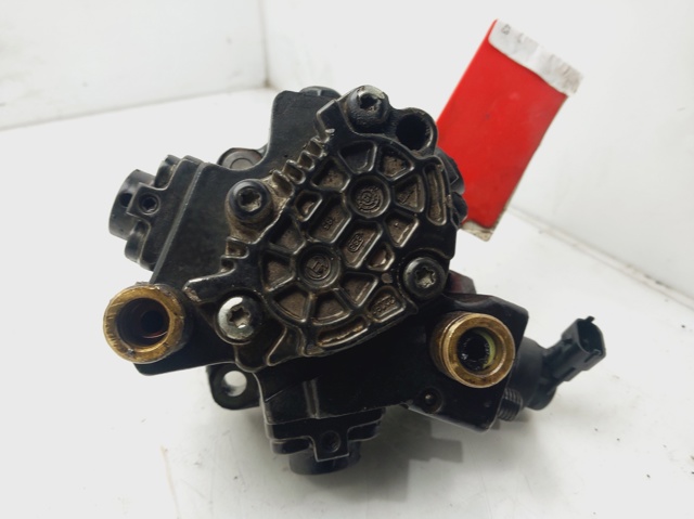 HYUNDAI 331002A420 Bomba de alta presión de combustible  disponible Valladolid