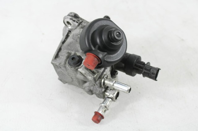 HYUNDAI 331002A600 Bomba inyectora  en stock Terrassa