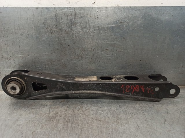 Brazo longitudinal inferior trasero izquierdo/derecho 33306786978 BMW