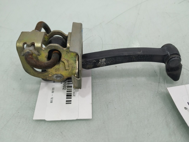 3330951 BMW