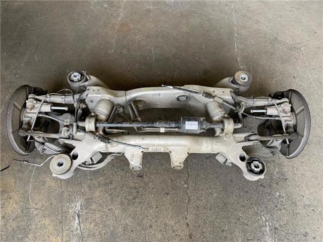 Subchasis trasero BMW 7  sedán comprar en España