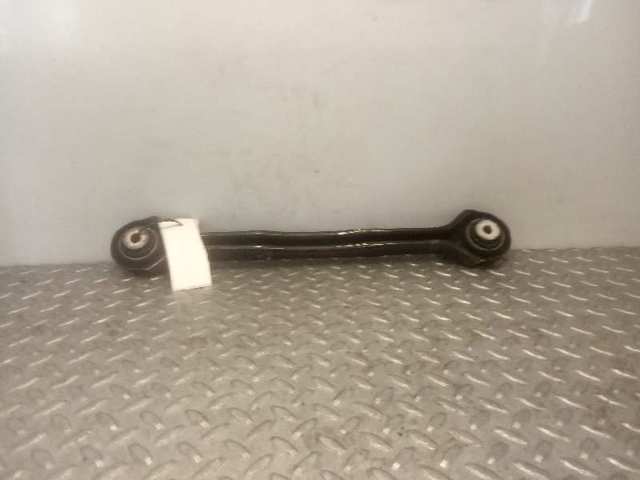 33322406288 Brazo superior de suspensión trasera izquierdo/derecho  disponible Utrera