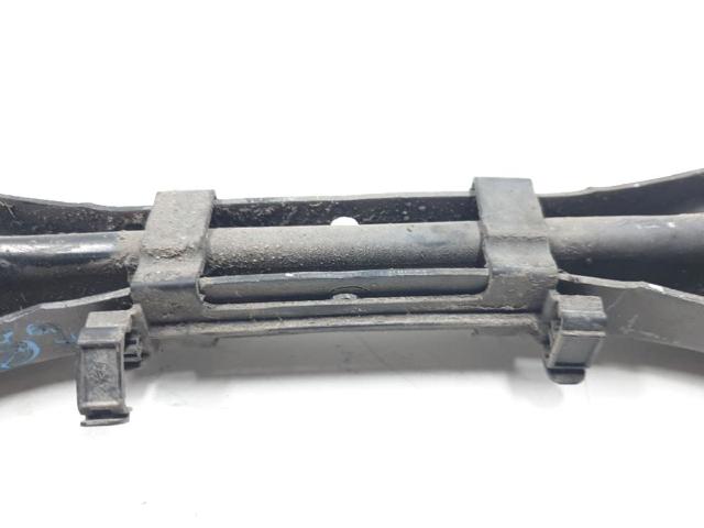 33322406292 Brazo superior de suspensión trasera izquierdo/derecho  disponible Utrera