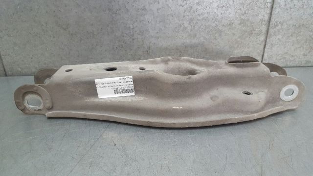BMW 33322406292 Brazo superior de suspensión trasera izquierdo/derecho  en stock Terrassa