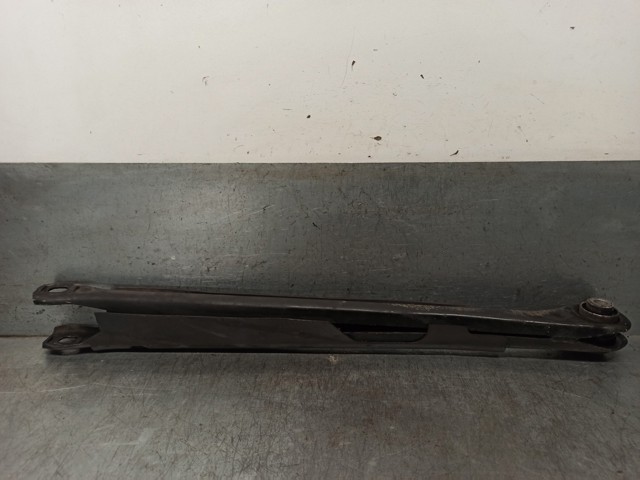 33326770813 Brazo inferior trasero izquierdo/derecho  en stock Granada