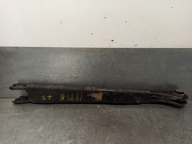 33326770813 Brazo inferior trasero izquierdo/derecho  en stock Granada