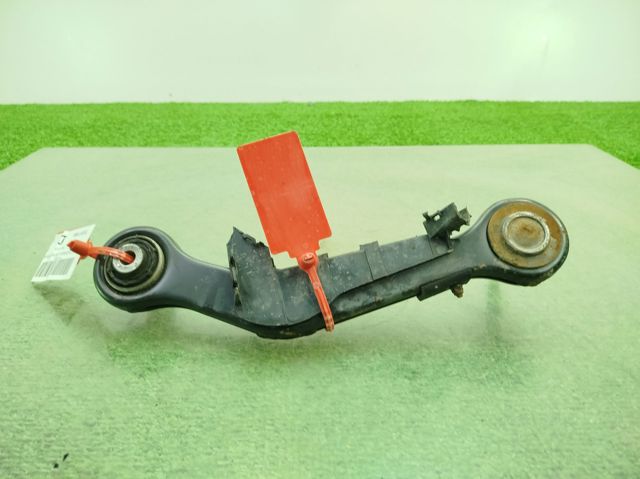 33326770860 BMW Brazo superior derecho de la suspensión trasera  en stock Huelva