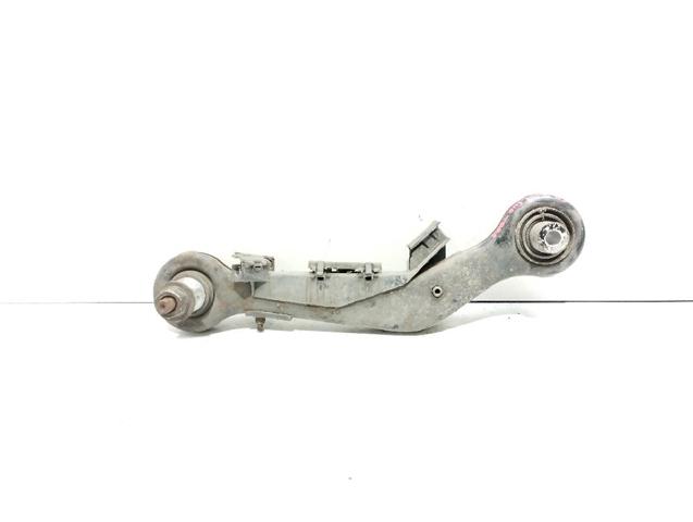 33326770860 Brazo superior derecho de la suspensión trasera  en stock Sabadell