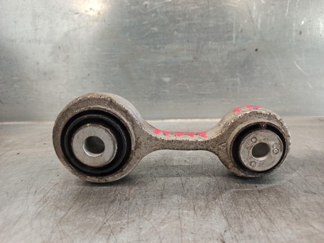 Brazo longitudinal inferior trasero izquierdo/derecho 33326775683 BMW