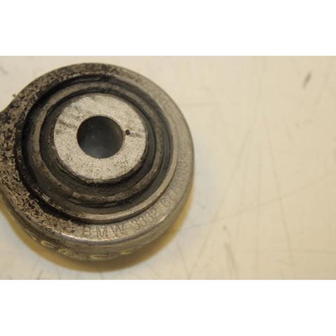 33326775683 Brazo longitudinal inferior trasero izquierdo/derecho  disponible Burgos