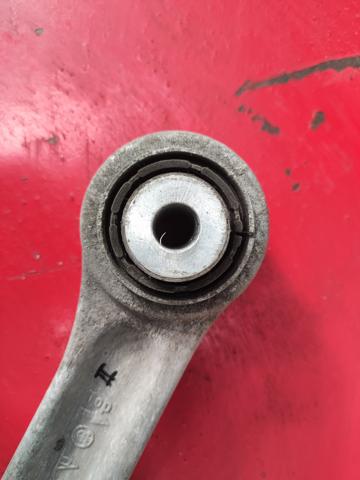 33326779851 Brazo superior de suspensión trasera izquierdo/derecho  comprar en Reus