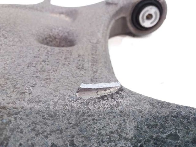 BMW 33326779851 Brazo superior de suspensión trasera izquierdo/derecho  comprar en Ponferrada