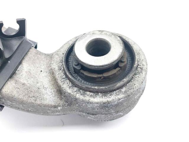 33326782136 Brazo superior derecho de la suspensión trasera  en stock Sabadell