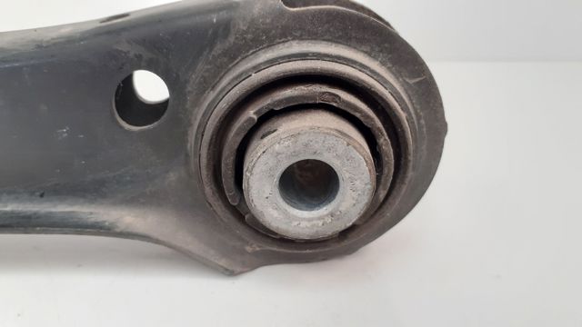 33326782237 Brazo superior de suspensión trasera izquierdo/derecho comprar Almería