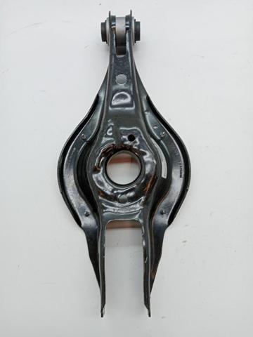 33326867540 Brazo inferior trasero izquierdo/derecho comprar Almería