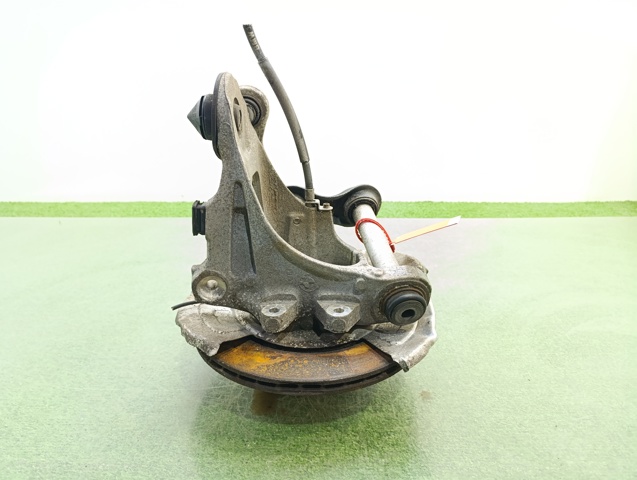 BMW 33326879101 Mangueta trasera izquierda  en stock Terrassa